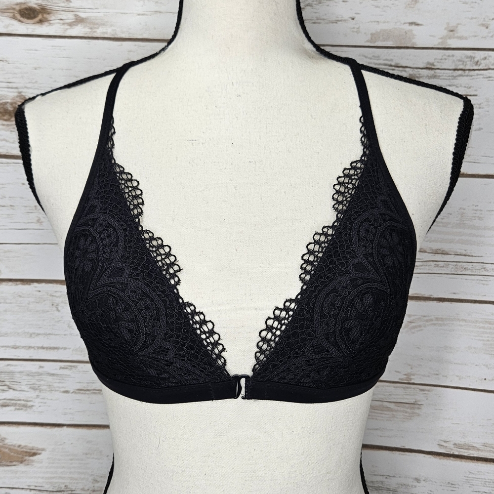 Victoria Secret Lace Bra Front Closure Size XS